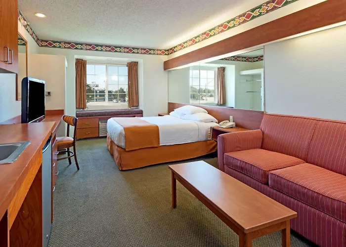 Microtel Inn And Suites Pueblo